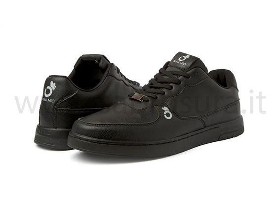 PANA MIO black low top