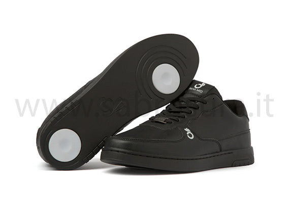 PANA MIO black low top