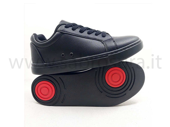 Suprema black low top